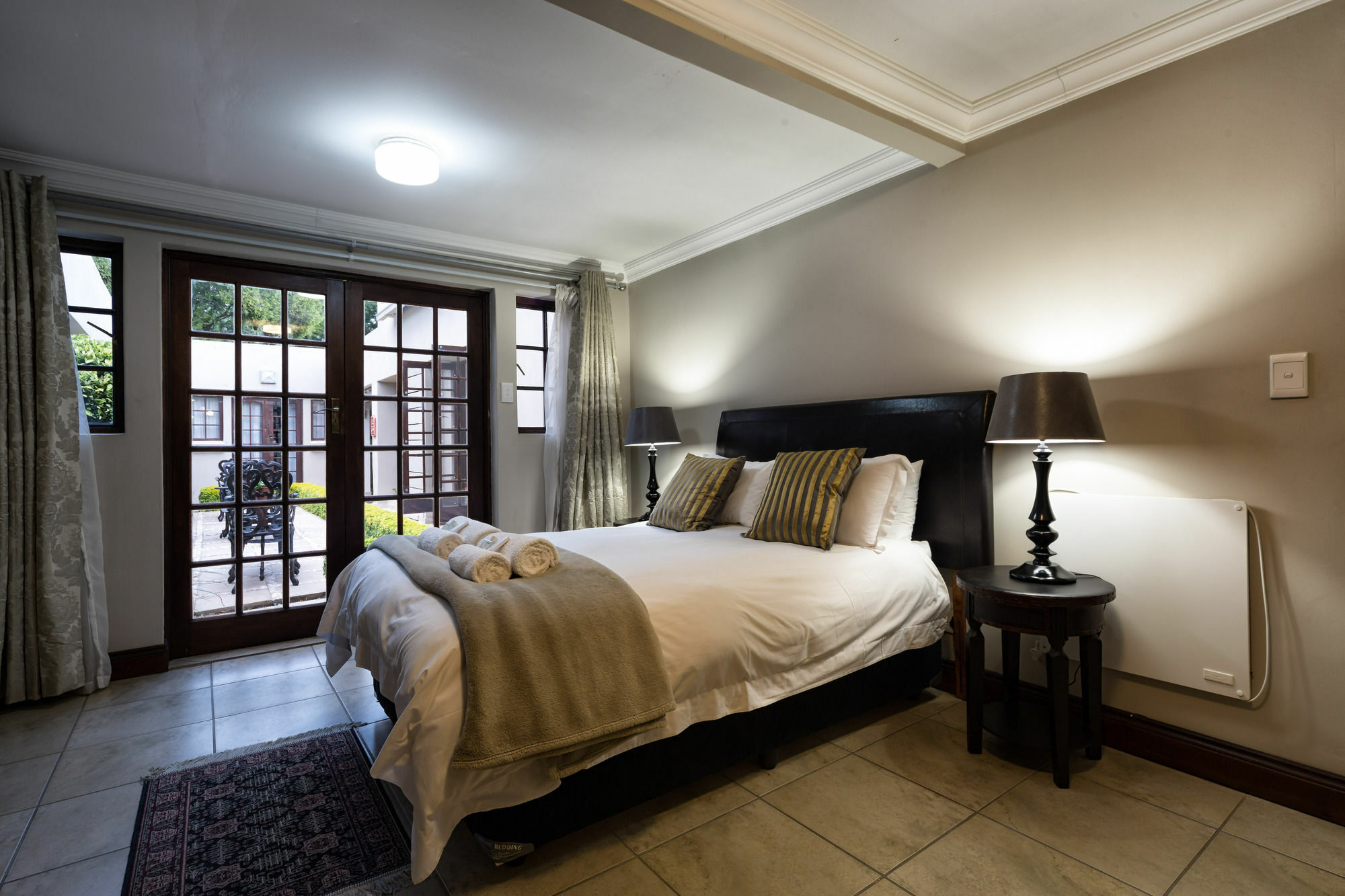 12 On Brecher Pretoria Bagian luar foto